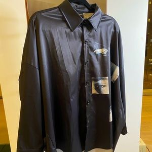 Resuapre Abstract Button Up